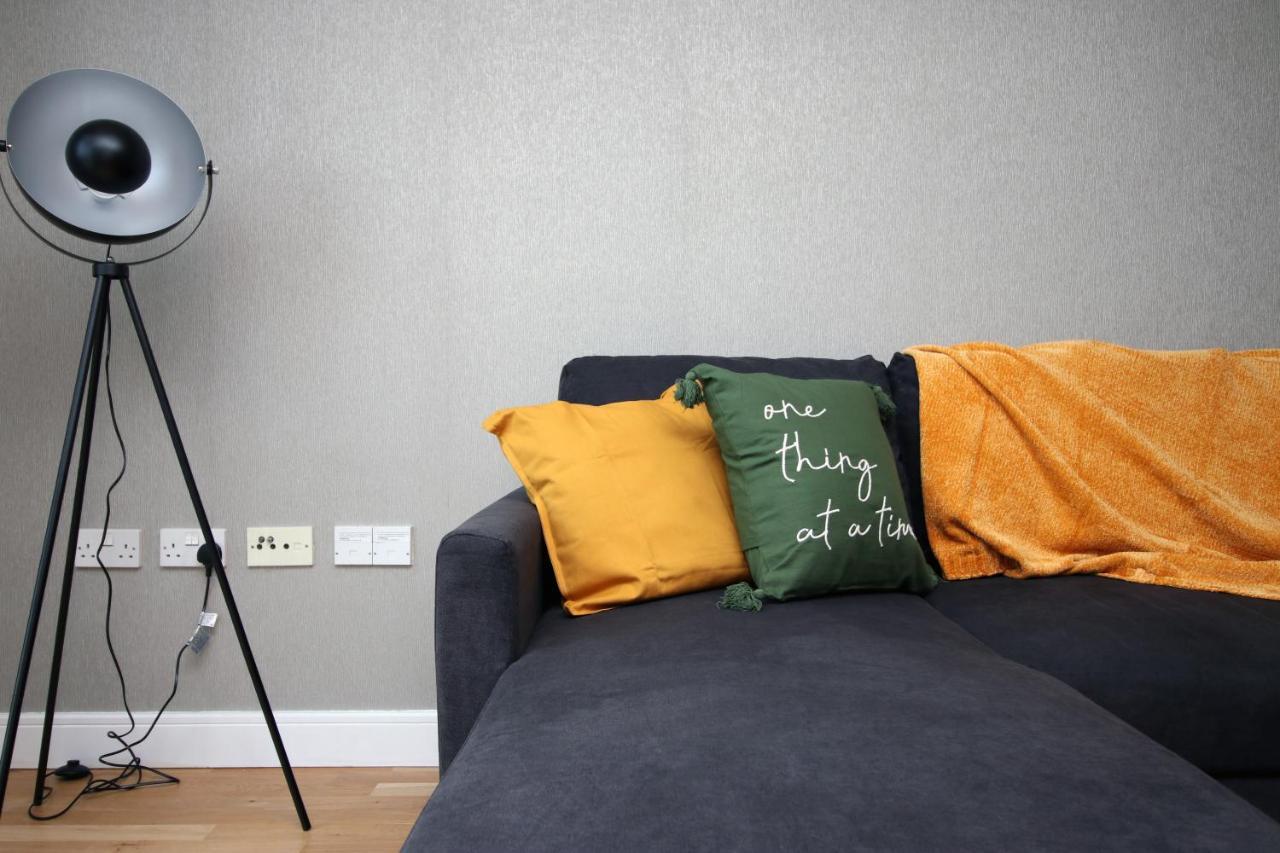 The View - Long Stay Offer - Modern Central Apartment And Parking By Cto Serviced Apartments Κάρντιφ Εξωτερικό φωτογραφία