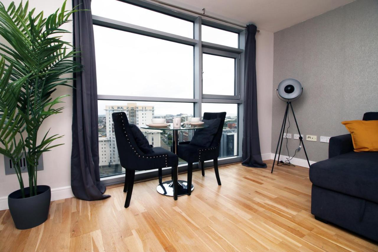 The View - Long Stay Offer - Modern Central Apartment And Parking By Cto Serviced Apartments Κάρντιφ Εξωτερικό φωτογραφία