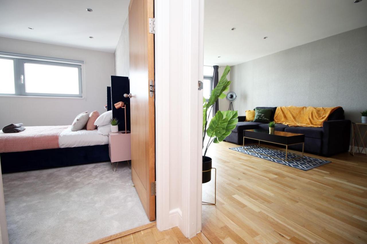 The View - Long Stay Offer - Modern Central Apartment And Parking By Cto Serviced Apartments Κάρντιφ Εξωτερικό φωτογραφία