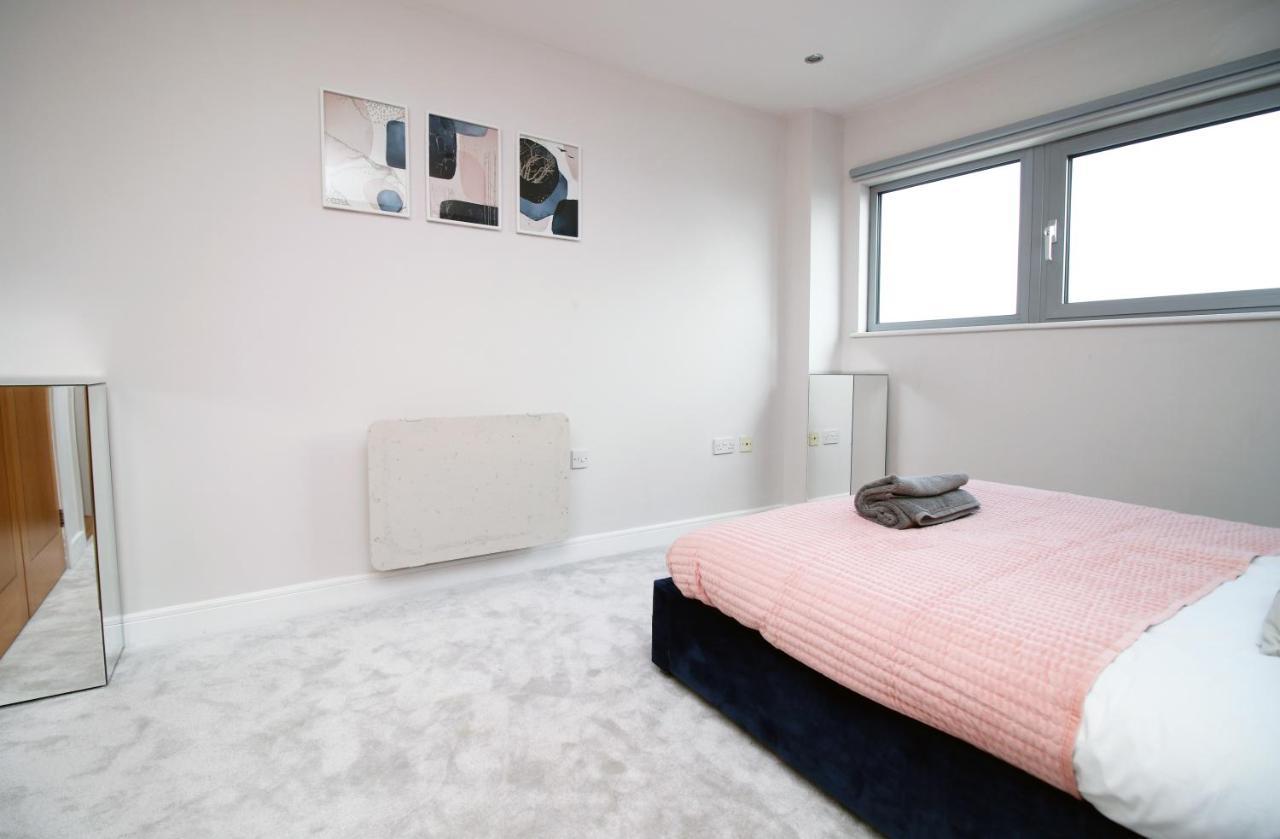 The View - Long Stay Offer - Modern Central Apartment And Parking By Cto Serviced Apartments Κάρντιφ Εξωτερικό φωτογραφία