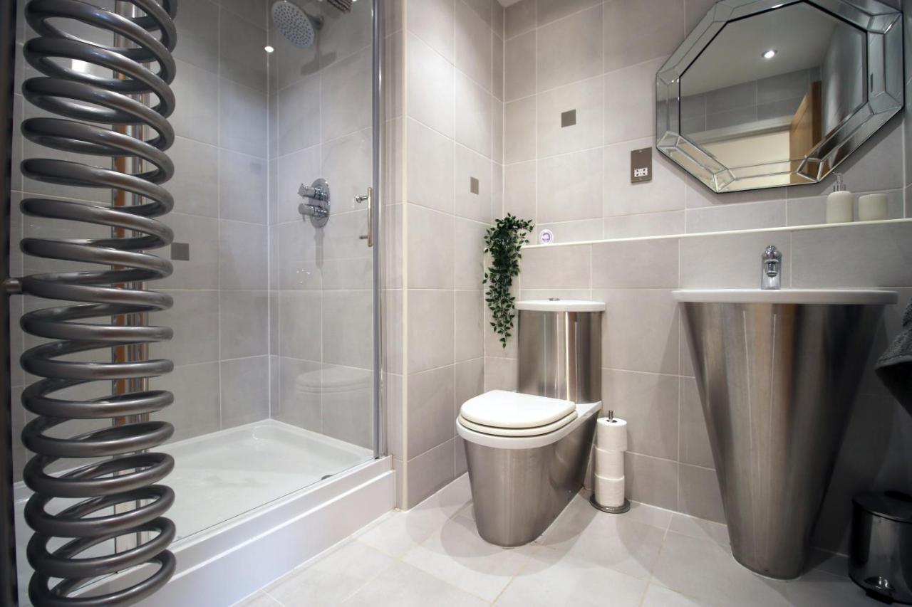 The View - Long Stay Offer - Modern Central Apartment And Parking By Cto Serviced Apartments Κάρντιφ Εξωτερικό φωτογραφία