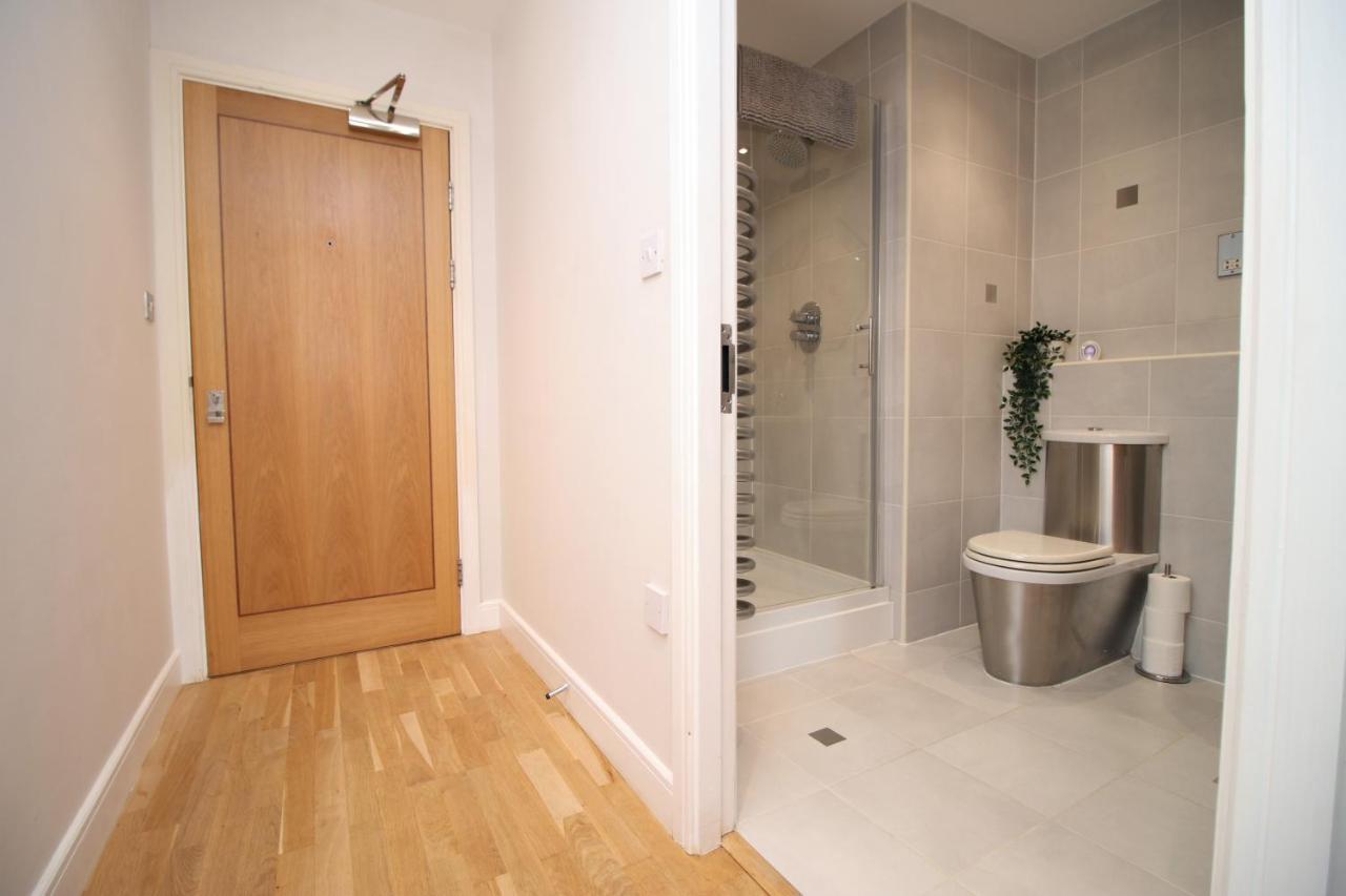 The View - Long Stay Offer - Modern Central Apartment And Parking By Cto Serviced Apartments Κάρντιφ Εξωτερικό φωτογραφία