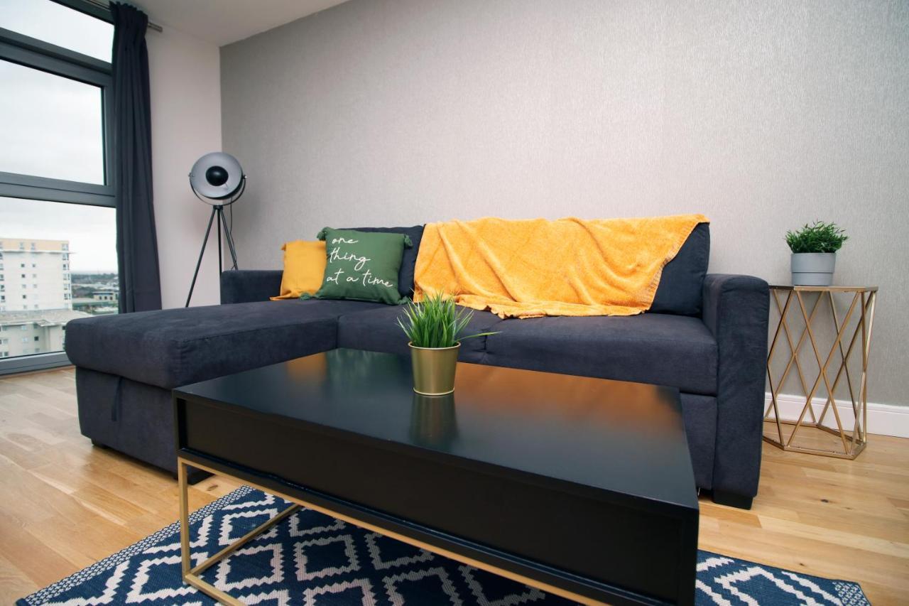 The View - Long Stay Offer - Modern Central Apartment And Parking By Cto Serviced Apartments Κάρντιφ Εξωτερικό φωτογραφία